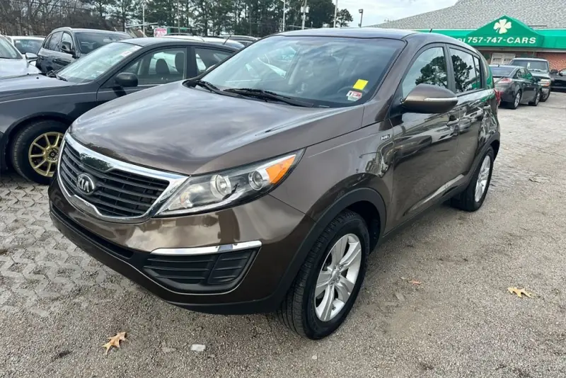 2013 Kia Sportage sold at a Green Light auction
